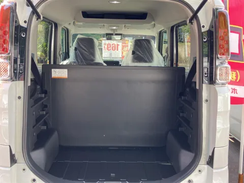 Suzuki Spacia Base