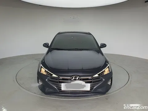 Hyundai Elantra (Avante)