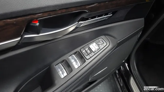 Genesis G90 (EQ900)