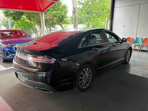 Lincoln MKZ