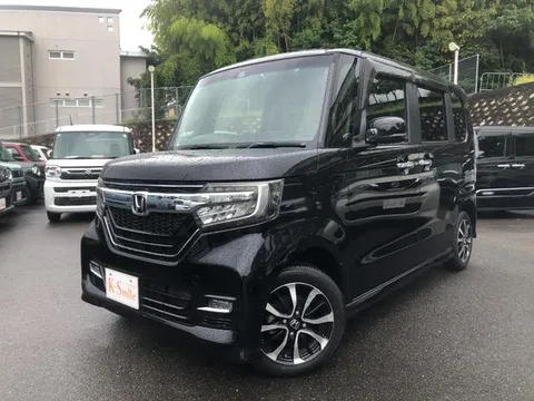 Honda N-BOX Custom