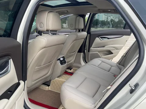 Cadillac XTS