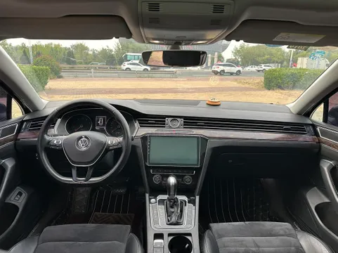 Volkswagen Magotan