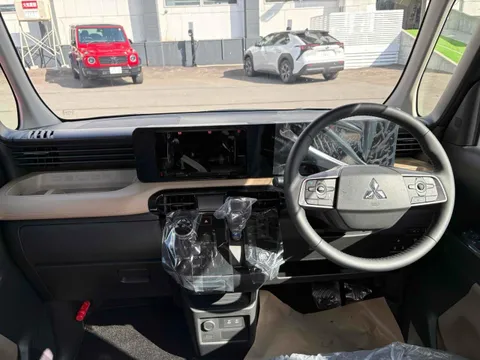 Mitsubishi Delica Mini