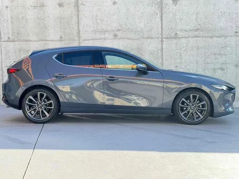 Mazda MAZDA3 Fastback