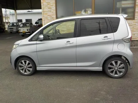 Mitsubishi eK Custom