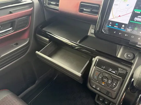 Suzuki Spacia Custom