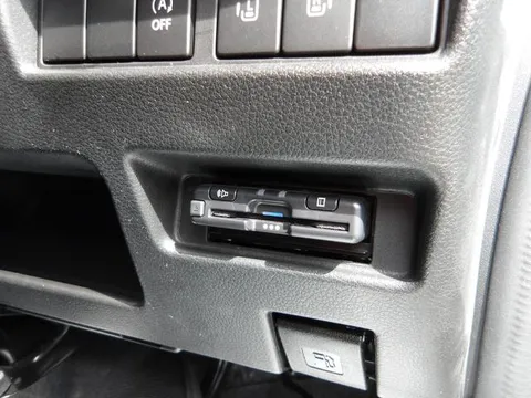 Suzuki Spacia Gear
