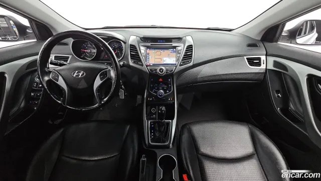 Hyundai Elantra (Avante)
