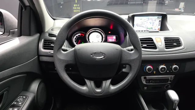 Renault SM3