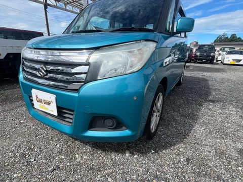 Suzuki Solio