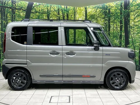 Suzuki Spacia Gear