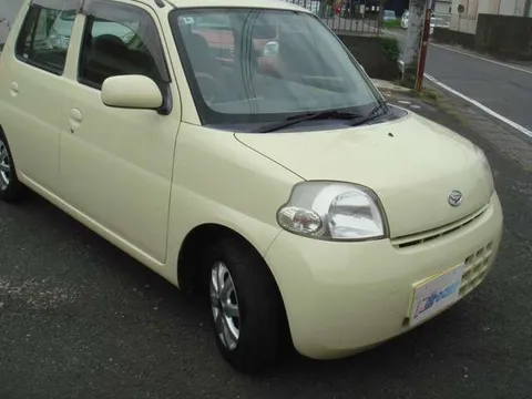 Daihatsu Esse