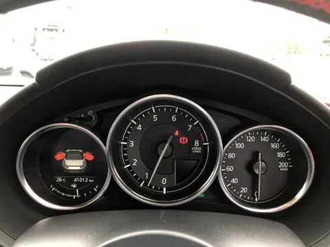 Mazda MX-5 (Roadster)