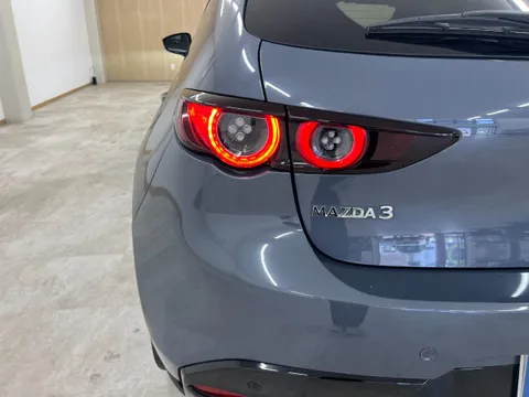 Mazda MAZDA3 Fastback