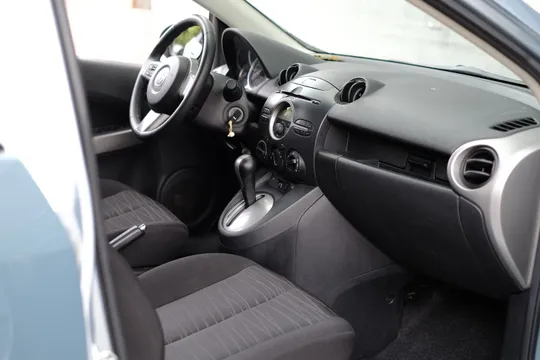 Mazda Mazda 2