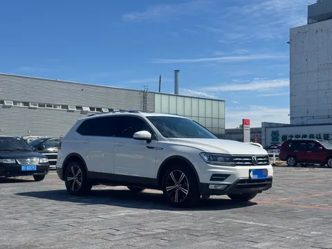 Volkswagen Tiguan L