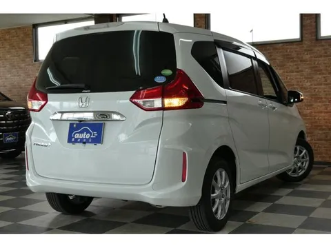 Honda Freed Plus