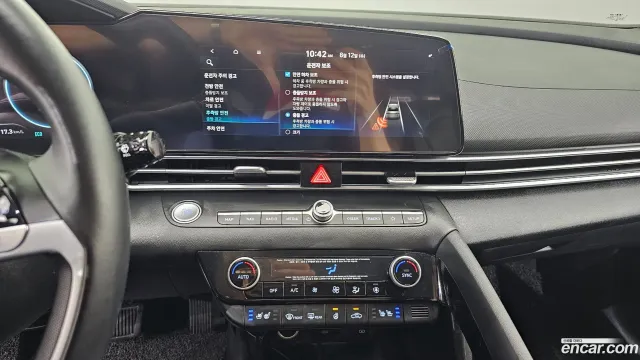 Hyundai Elantra (Avante)