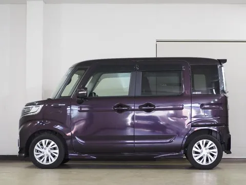 Suzuki Spacia Custom