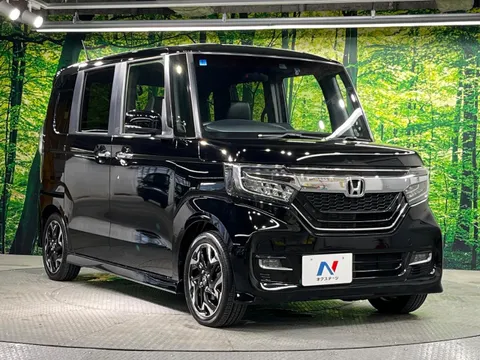 Honda N-BOX Custom