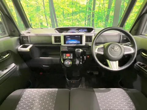 Toyota Pixis Mega