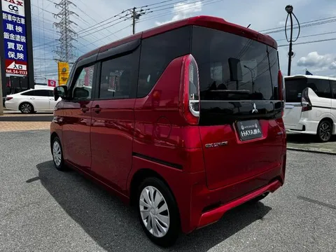 Mitsubishi eK Space