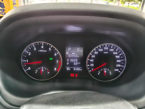 Hyundai Elantra (Avante)