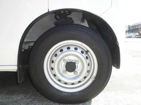 Mitsubishi Minicab Van