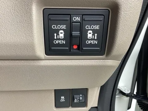 Honda N-BOX Joy