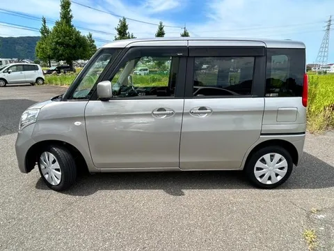 Suzuki Spacia