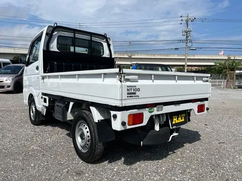 Nissan Clipper Truck