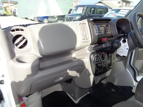 Nissan Clipper