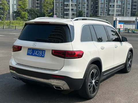 Mercedes-Benz Mercedes-Benz GLB