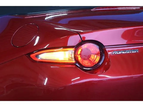 Mazda MX-5 (Roadster)