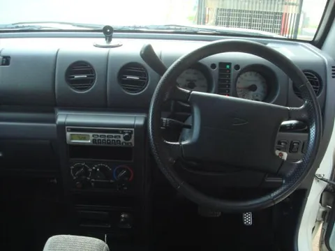 Daihatsu Naked