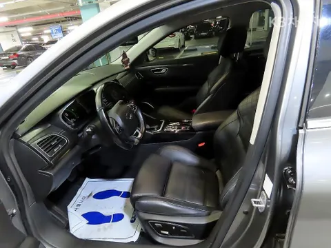 Renault Talisman (SM6)