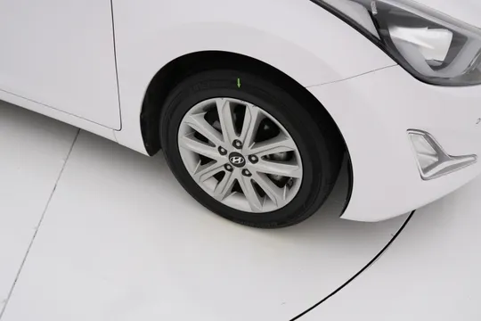 Hyundai Elantra (Avante)