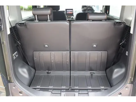 Suzuki Spacia Gear