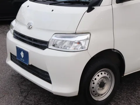 Toyota TownAce Van