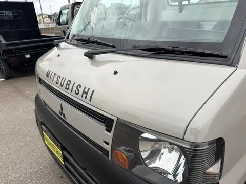 Mitsubishi Minicab Truck
