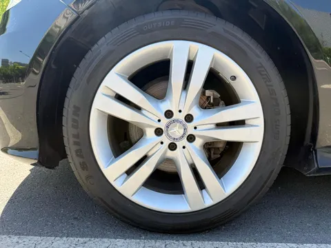 Mercedes-Benz R-Class