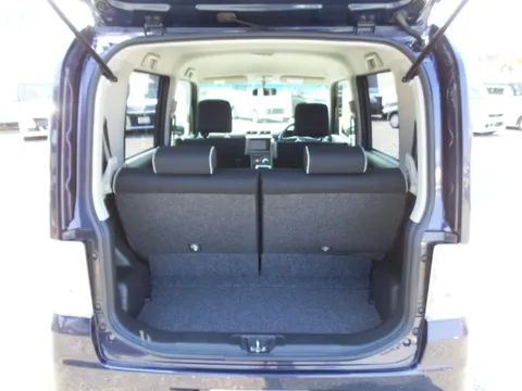 Toyota Pixis Space