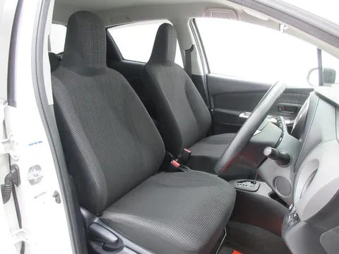 Toyota Yaris (Vitz)