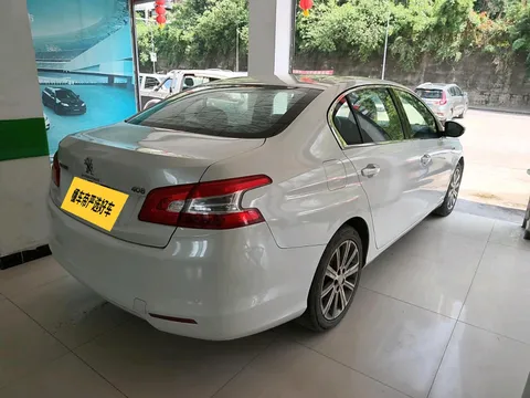 Peugeot 408