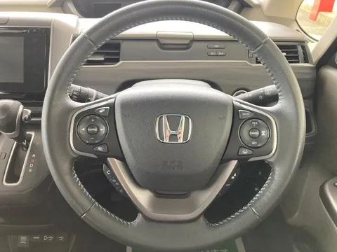 Honda Freed Plus