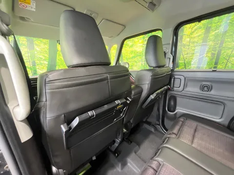 Suzuki Spacia Custom