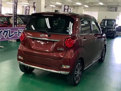 Daihatsu Cast
