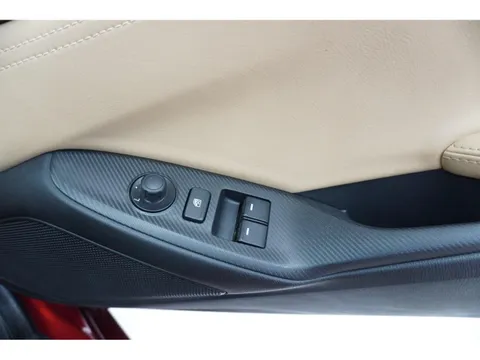 Mazda MX-5 (Roadster)