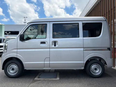 Mitsubishi Minicab Van